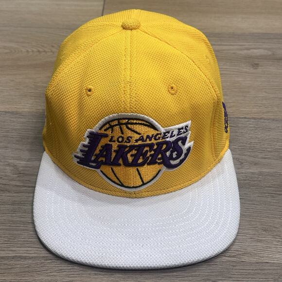 RARE Deluxe adidas™ Los Angeles Lakers Hat 2015 BasketBall Adjustable Snapback - Picture 2 of 11
